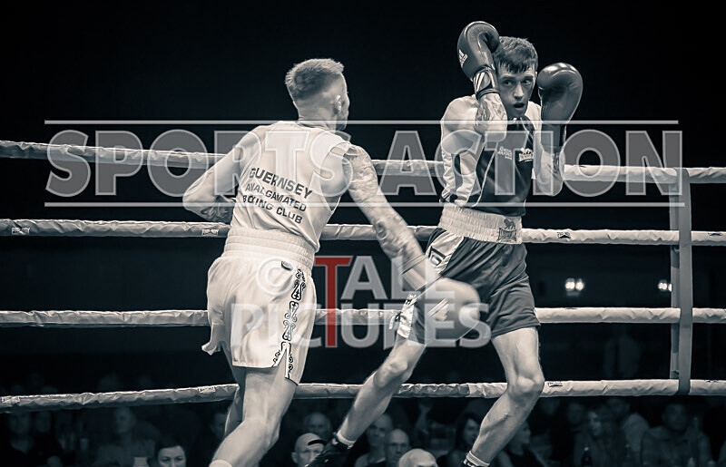 BOUT 5- Scott Little v Corey Rivers-27 - BOUT 5: Scott Little v Corey Rivers