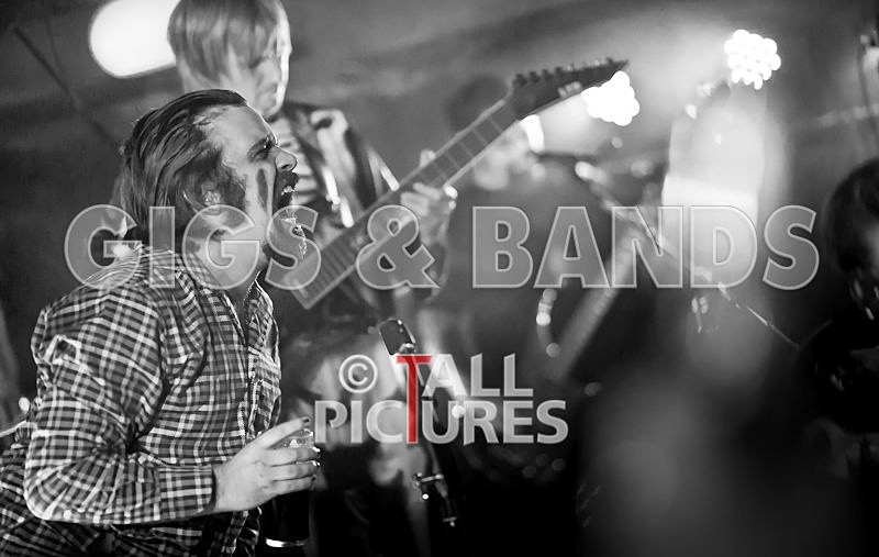 A Thousand Choking Corpses-4 - A THOUSAND CHOKING CORPSES