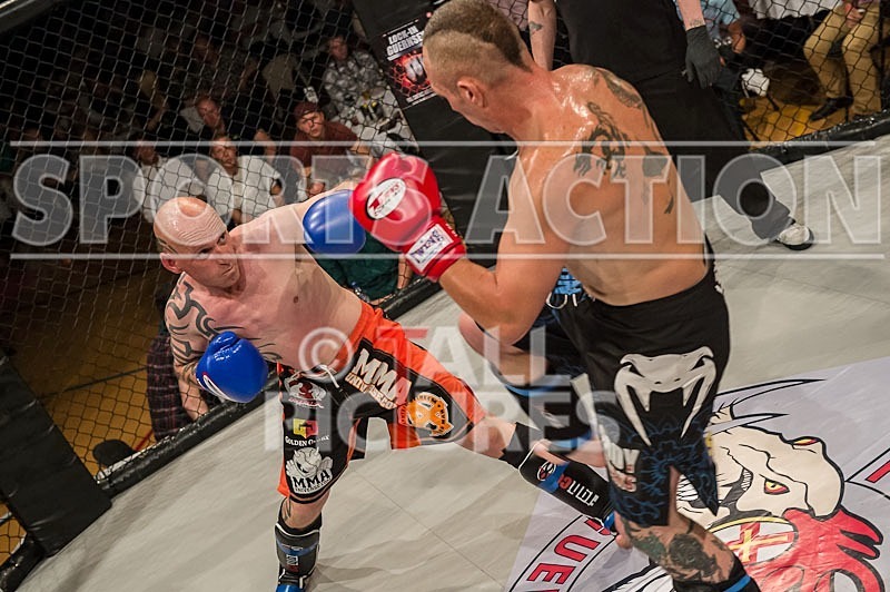 Cage Fighting_2012_Bout 10-47 - BOUT-10