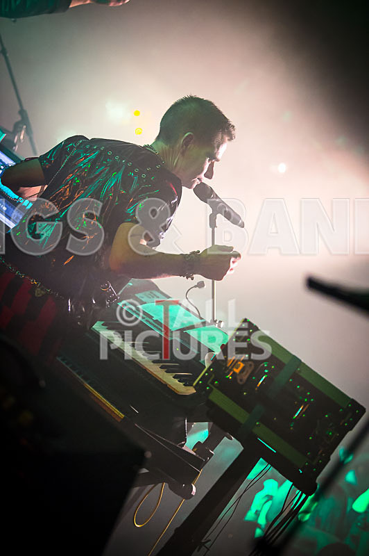 Fade2Grey-380 - FADE2GREY