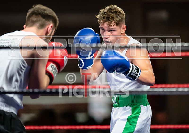 Sparring Bout-4_Chris Sumner v Niall Adams-3 - Sparring Bout-4_Chris Sumner v Niall Adams