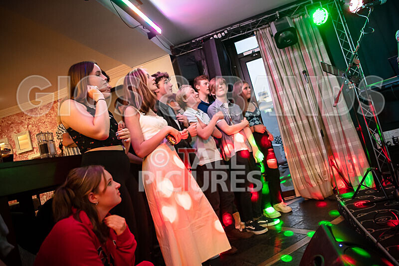 Stickittothemaneosis-4 - STICKITTOTHEMANEOSIS