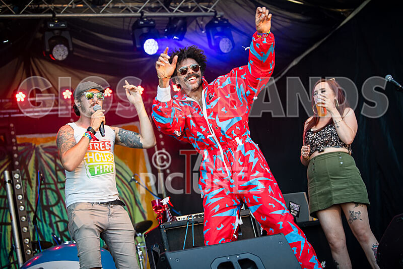 Baron Denden and the IL Sound System-40 - BARON DENDEN AND THE IL SOUND SYSTEM