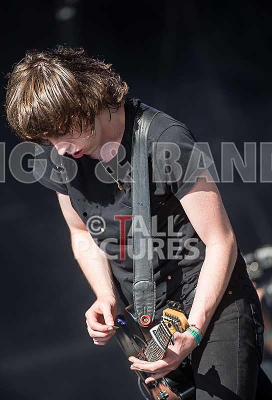 Catfish and the Bottlemen-25 - CATFISH AND THE BOTTLEMEN