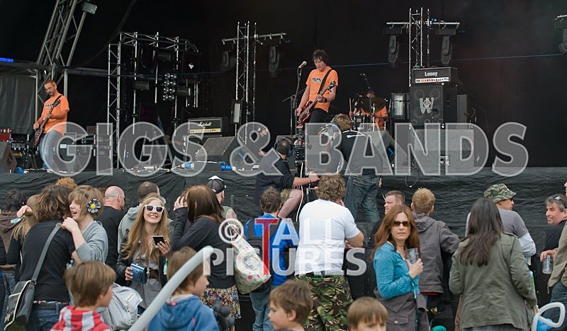 Teaspoonriverneck_G-Live-010 - TEASPOONRIVERNECK PLAY GUERNSEY LIVE 2008