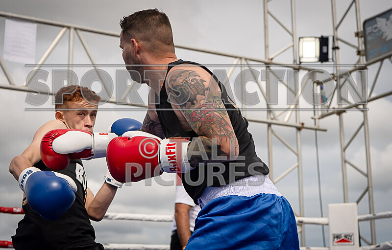 BOUT 3- Martin the not so Raging Bull Le Prevost v Ben Hizzy Hislop-23 - BOUT 3- Martin 'the not so Raging Bull' Le Prevost v Ben 'Hizzy' Hislop
