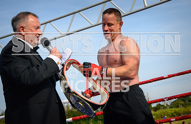 BOUT 7 - Luke Graham v Jan the Dutch Destroyer Dame-64 - BOUT 7 - Luke Graham v Jan 'the Dutch Destroyer' Dame