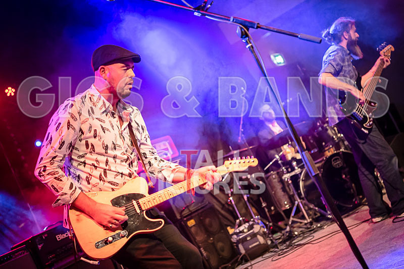 The Robert J Hunter Band-297 - THE ROBERT J HUNTER BAND