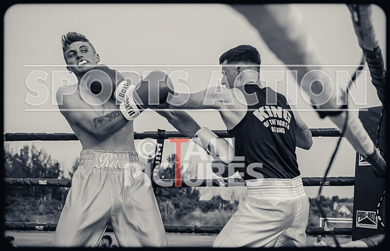 BOUT 11 - Raging Bull Jay Rive v Reece the Bomber Blondel-62 - BOUT 11 - 'Raging Bull' Jay Rive v Reece 'the Bomber' Blondel