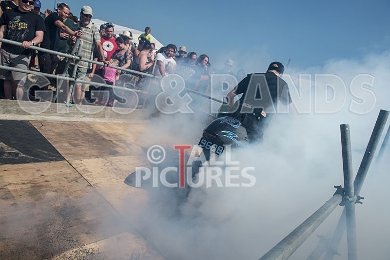 Chaos 2013_Burn-outs-1 - BURN-OUTS - TATTOOS & CHILLI