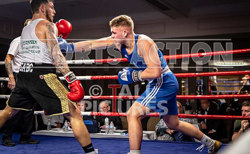 BOUT 10_Billy Le Poullain v Josh Bridges-55 - BOUT 10_Billy Le Poullain v Josh Bridges