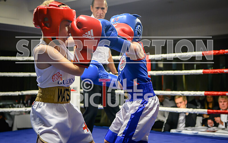 BOUT- 2 - Leon Watson v Callum Cain-36 - BOUT 2 - Leon Watson v Callum Cain