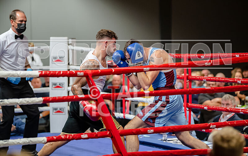 BOUT 13_Billy Poullain v Arran Devine-56 - BOUT 13_Billy Poullain v Arran Devine