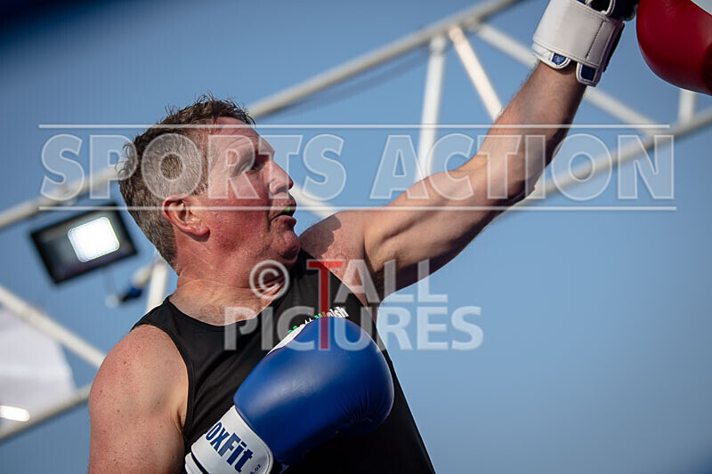 BOUT 8 - Roland -the Doc- Archer v -Dangerous- Trevor Morris-34 - BOUT 8 - Roland 'the Doc' Archer v 'Dangerous' Trevor Morris