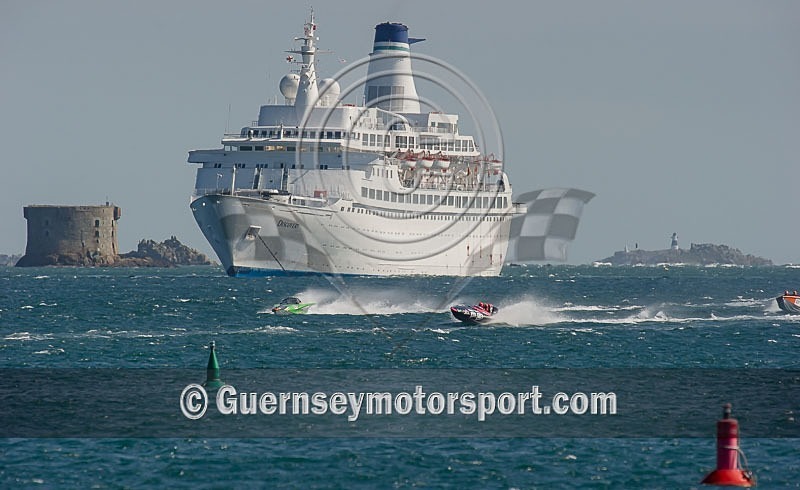 Powerboat Race_25-08-2013-50 - RACE-11 NORTH BEACH