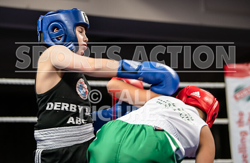 BOUT-2- Xabie Marsh v Anthoney Cowley-22 - BOUT-2_Xabie Marsh v Anthoney Cowley