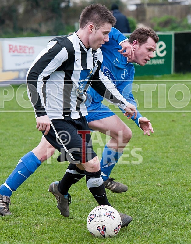 Saints win Priaulx Cup-7 - SAINTS FC - PRIAULX WINNERS 2010