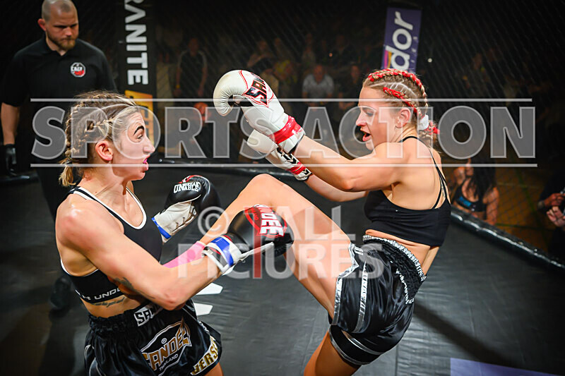 BOUT- 9 - Laura Douglas v Georgia Blumsom-59 - BOUT 9 - Laura Douglas v Georgia Blumsom