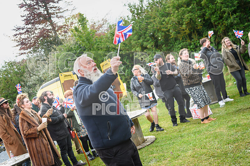 The Bensons-55 - THE BENSONS