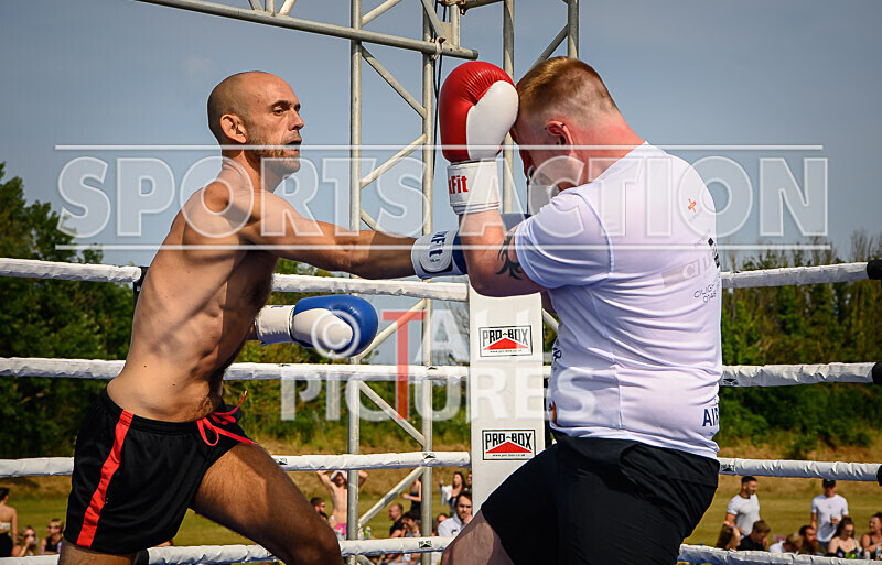 BOUT 3 - Dangerous Dan Cavanagh v Tim Scrappy Doo Rogers-14 - BOUT 3 - 'Dangerous' Dan Cavanagh v Tim 'Scrappy Doo' Rogers