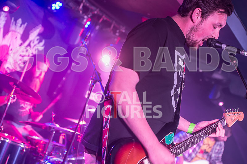 Honest Crooks-8 - HONEST CROOKS