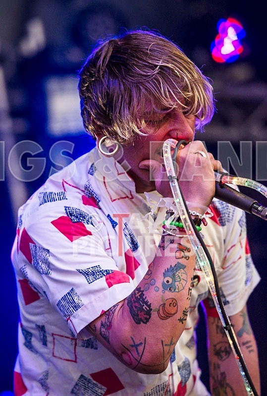 CoffeeShopKnifeFight-17 - COFFEESHOPKNIFEFIGHT