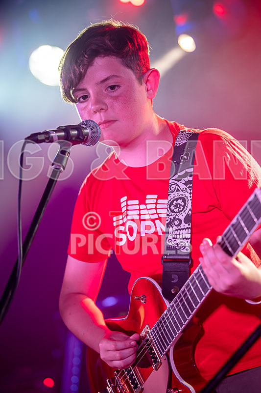 The Minorities-27 - THE MINORITIES