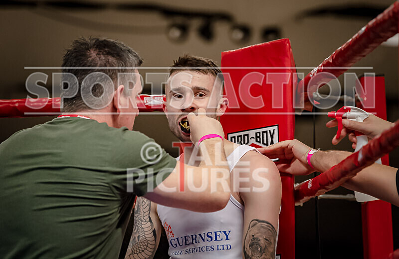 BOUT 7 - Scott Little v Ethan Jones-17 - BOUT 7 - Scott Little v Ethan Jones