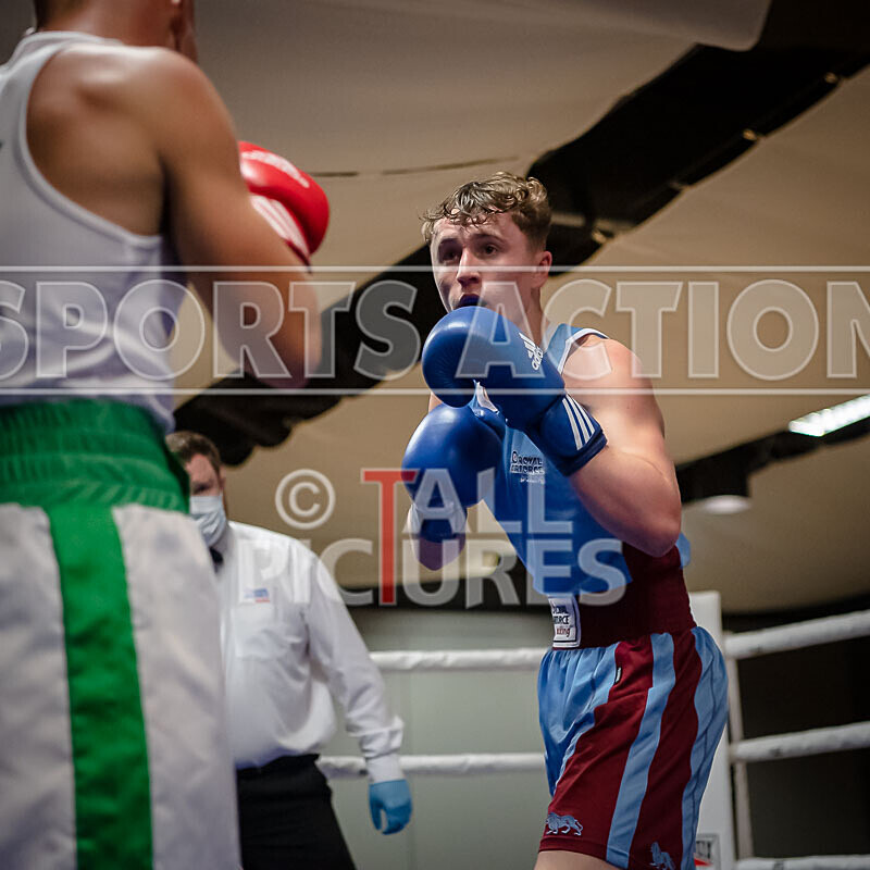 BOUT 11_Niall Adams v Blaine Lambert-30 - BOUT 11_Niall Adams v Blaine Lambert