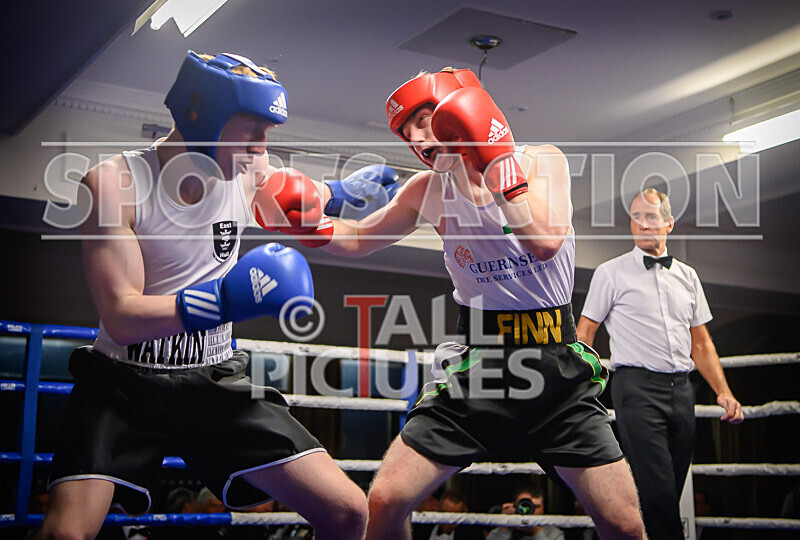BOUT- 5 - Finn Walsh v Alix Watkins-27 - BOUT: 5 - Finn Walsh v Alix Watkins