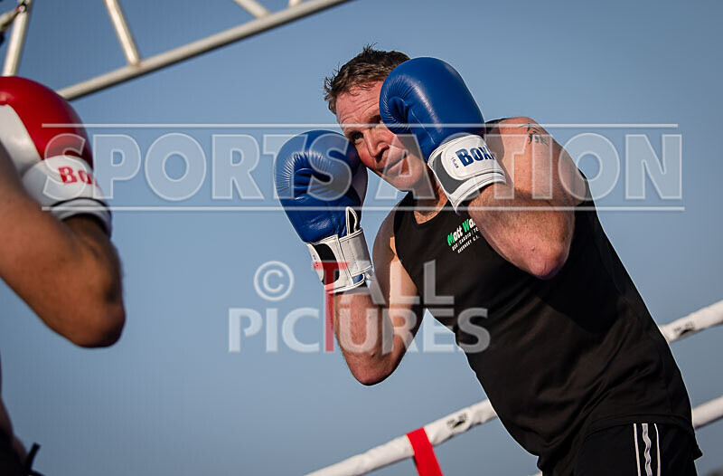 BOUT 8 - Roland -the Doc- Archer v -Dangerous- Trevor Morris-11 - BOUT 8 - Roland 'the Doc' Archer v 'Dangerous' Trevor Morris