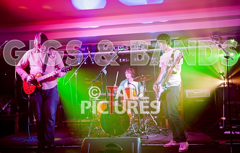 The Deadbeats-17 - THE DEADBEATS