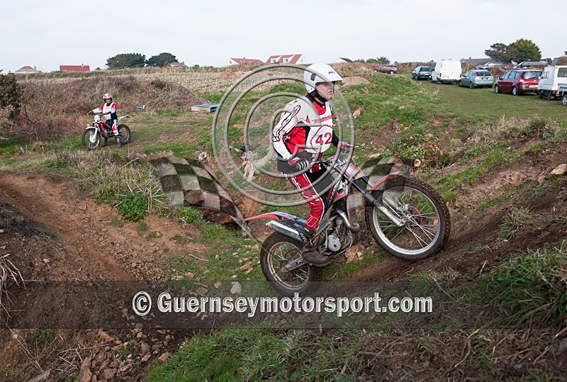 Two Day-140 - 2009 2-DAY TRIALS