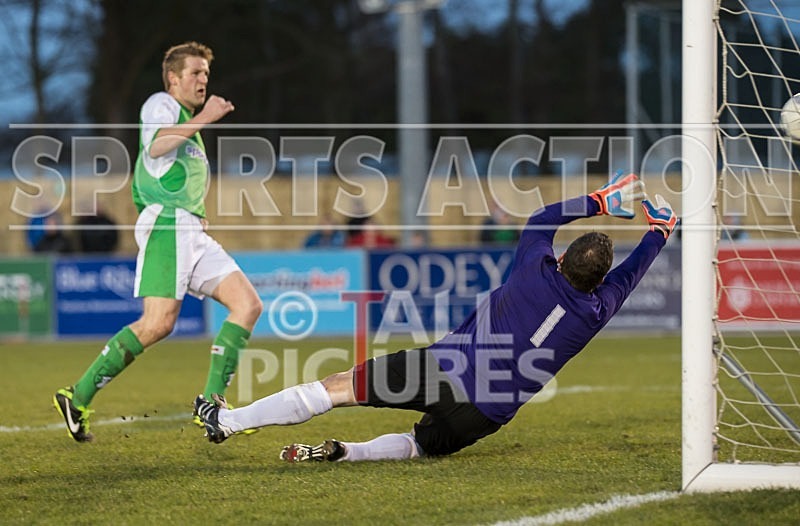 Guernsey FC v Horley Town-19 - GUERNSEY FC v HORLEY TOWN