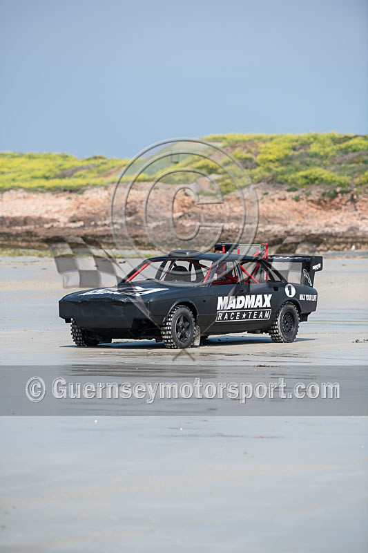 Ozzy Ozanne_MadmaxRace Team Promo-18 - OZZY OZANNE_MADMAX RACE TEAM PROMO