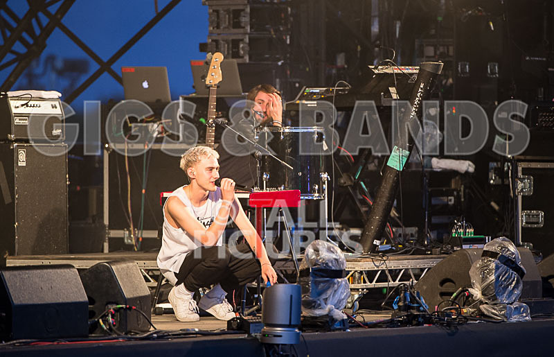 Years  Years-32 - YEARS & YEARS