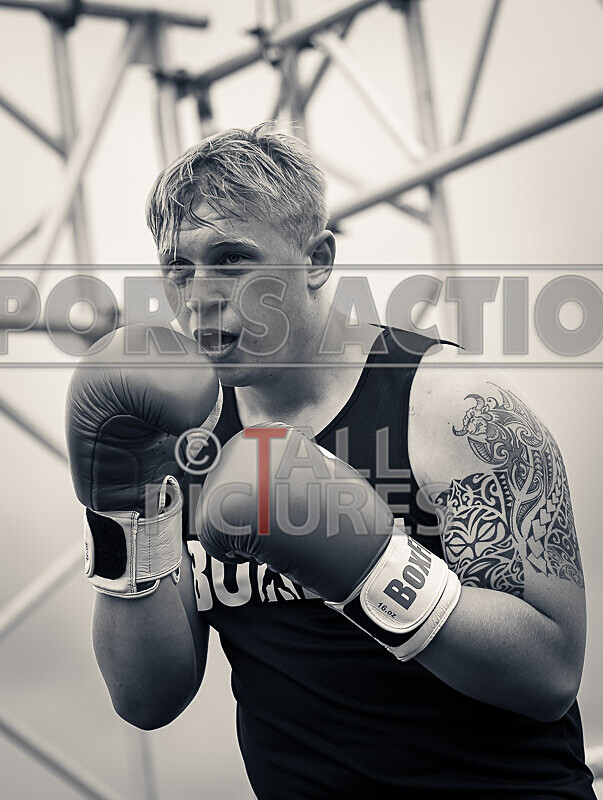 BOUT 7- Luke the Attack Man Atkinson v Chris Granite Gavey-25 - BOUT 7- Luke 'the Attack Man' Atkinson v Chris 'Granite' Gavey