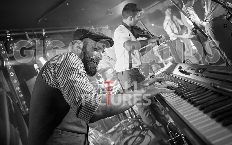 CC Smugglers-8 - CC SMUGGLERS