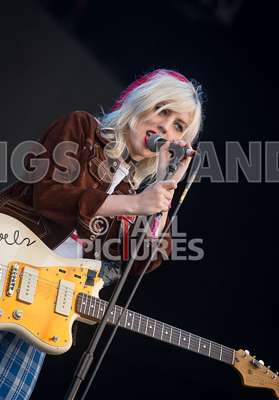 Black Honey-13 - BLACK HONEY