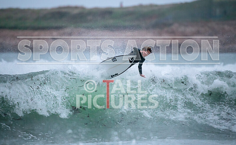 Surfing_01-11-2020-17 - SURFING AT VAZON BAY GUERNSEY