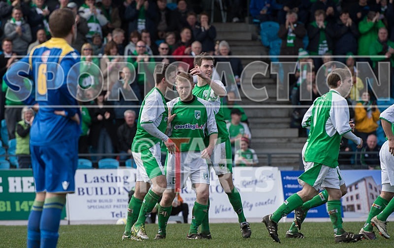 Guernsey FC v Raynes Park Vale-84 - GUERNSEY FC v RAYNES PARK VALE