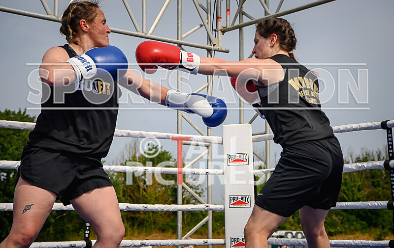 BOUT 1 - Emma the Mentalist Martin v Joanna the Hammer Wheatley-22 - BOUT 1 - Emma 'the Mentalist' Martin v Joanna 'the Hammer' Wheatley