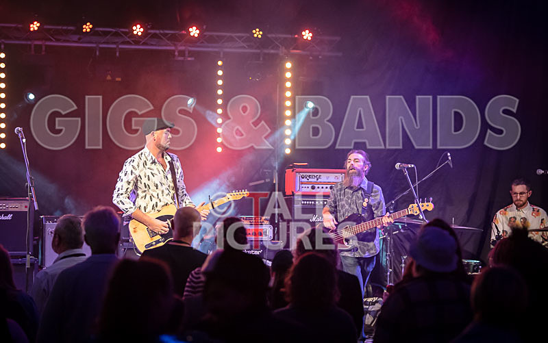 The Robert J Hunter Band-276 - THE ROBERT J HUNTER BAND