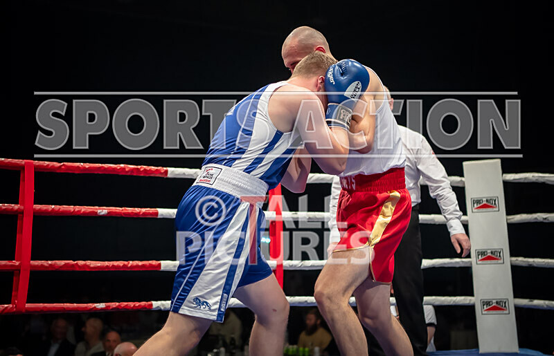BOUT 9- Cameron Hards v Alex Sanderson-45 - BOUT 9: Cameron Hards v Alex Sanderson