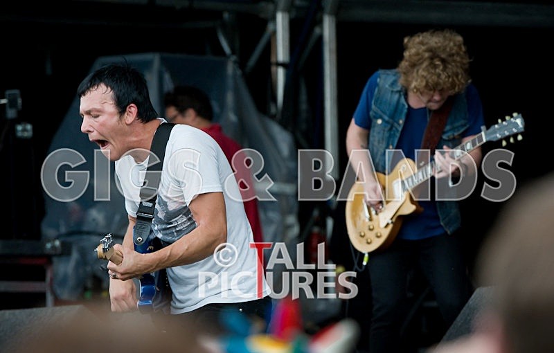 Cage the Elephant-11 - CAGE THE ELEPHANT