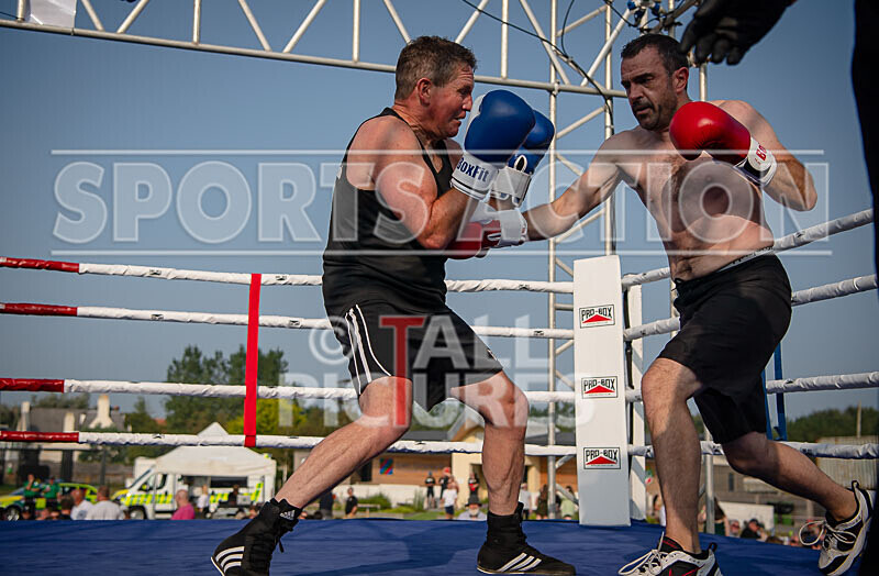 BOUT 8 - Roland -the Doc- Archer v -Dangerous- Trevor Morris-37 - BOUT 8 - Roland 'the Doc' Archer v 'Dangerous' Trevor Morris