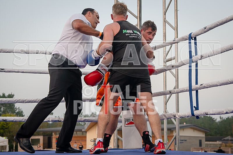 BOUT 16 - Dan -Loaded Gun- Le Sauvage v Gary -Night Night- Naftel-30 - BOUT 16 - Dan 'Loaded Gun' Le Sauvage v Gary 'Night Night' Naftel