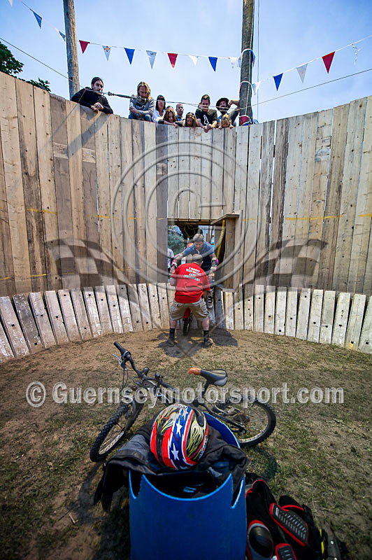The Wall of Death-29 - PIERRE RIVE'S WALL OF DEATH