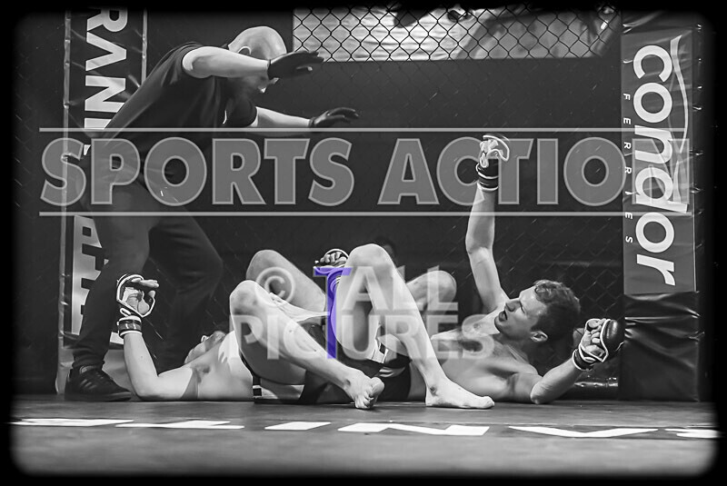 BOUT- 13 - Joe Graham v Sam Pearce-67 - BOUT 13 - Joe Graham v Sam Pearce