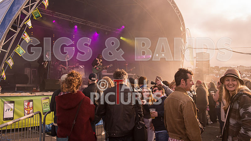 The Recks-411 - THE RECKS